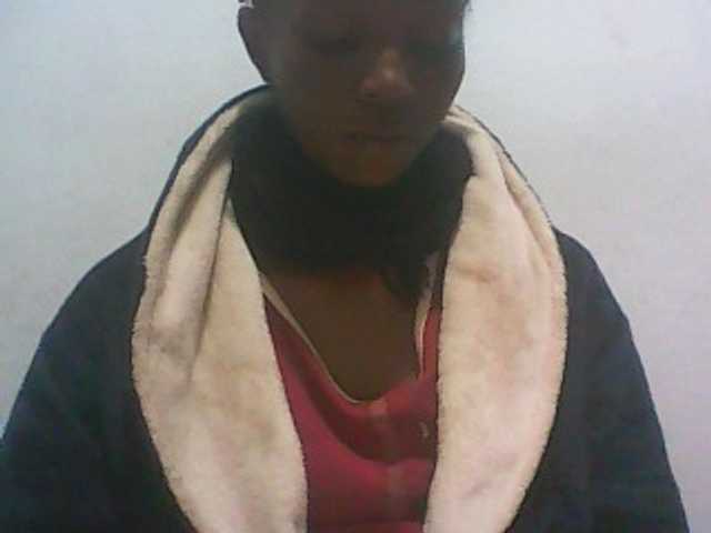 Snímky obrazovky vysielania ElianeXhot