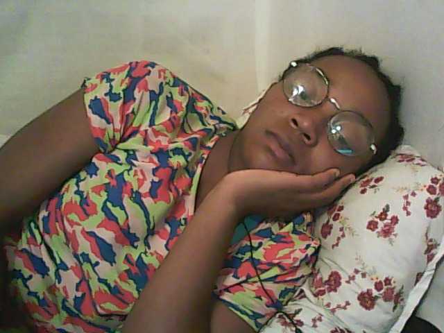 Snímky obrazovky vysielania ElianeXhot