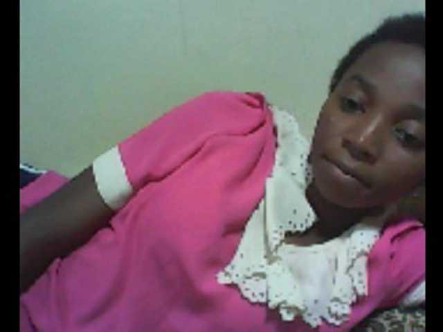 Snímky obrazovky vysielania ElianeXhot