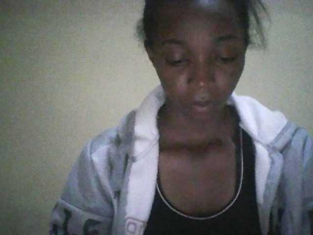 Snímky obrazovky vysielania ElianeXhot