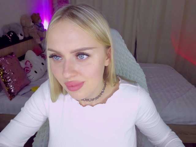 Snímky obrazovky vysielania ElinaOcean