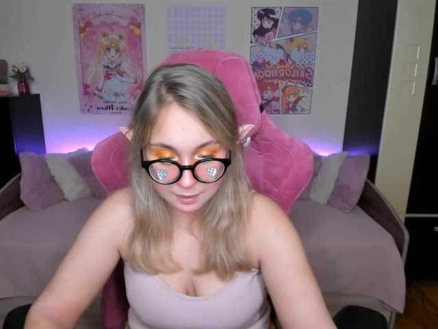 Snímky obrazovky vysielania ElissaBetty