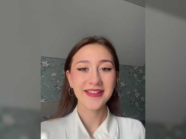 Snímky obrazovky vysielania ElizaDarleen