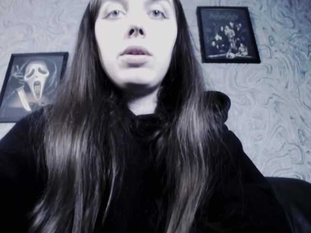 Snímky obrazovky vysielania EllaDark