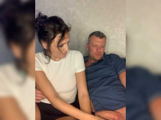 Snímky obrazovky vysielania SexMaxx777