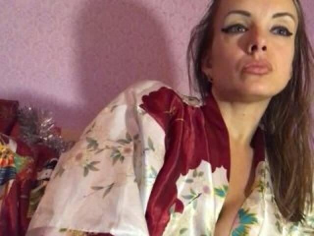 Snímky obrazovky vysielania ElyaElya