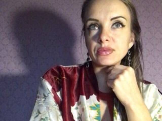 Snímky obrazovky vysielania ElyaElya