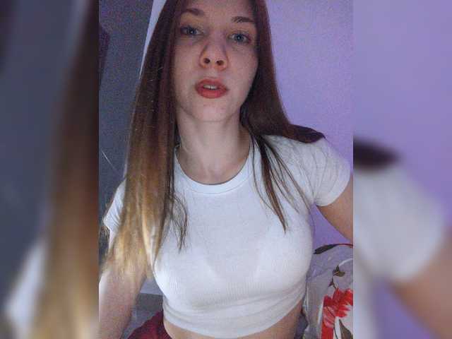 Snímky obrazovky vysielania emilyev4ns