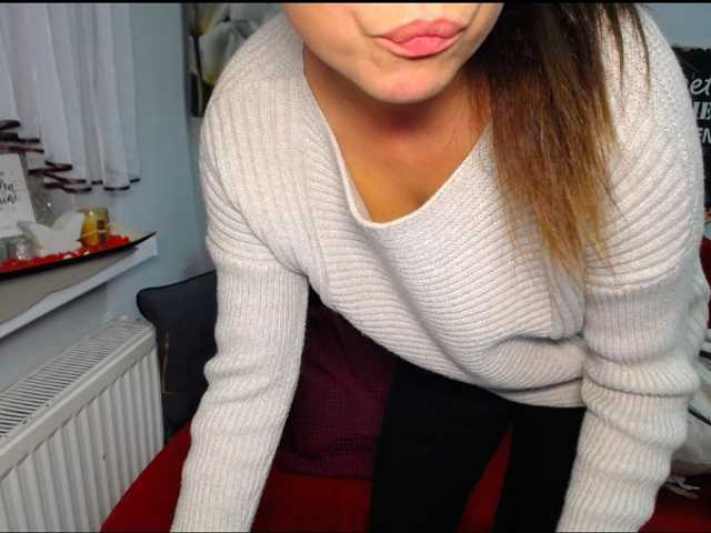 Snímky obrazovky vysielania EmilyQueen