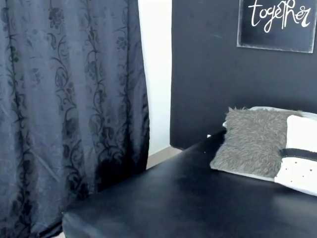 Fotografie EmmaCole 642 make me feel so good, when i m very wet i show you my pussy --- instant and multysquirt in goal