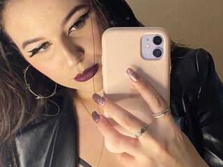 Erotický videohovor EmmaNeuman