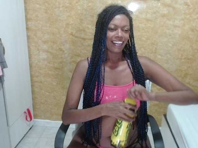 Snímky obrazovky vysielania EmmaTaylorx