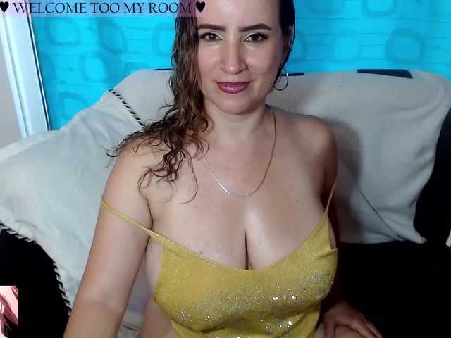 Snímky obrazovky vysielania Emmawatsom