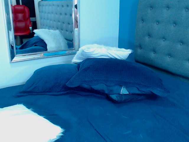 Snímky obrazovky vysielania Escarlethandj