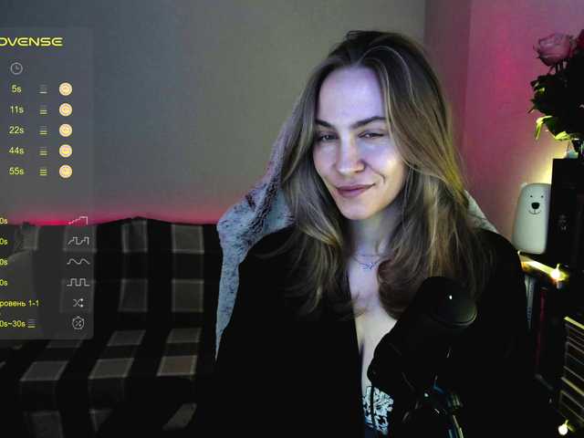 Snímky obrazovky vysielania Adamova_Eva