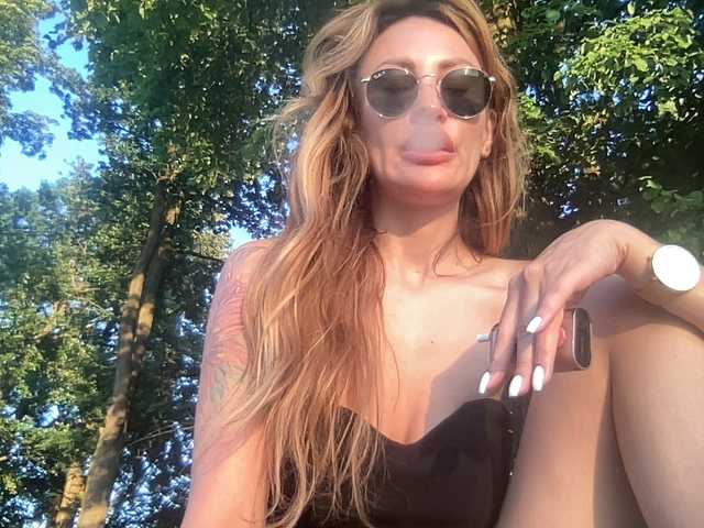 Snímky obrazovky vysielania EvaGrey