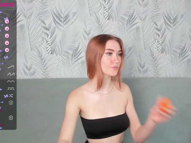 Snímky obrazovky vysielania EvammmAprill