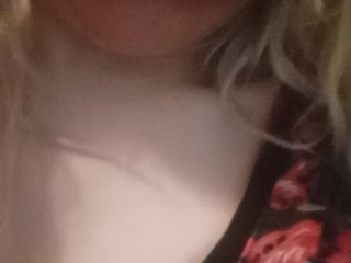 Snímky obrazovky vysielania EveHugs