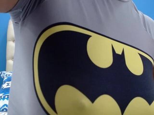 Snímky obrazovky vysielania EvelynOwens