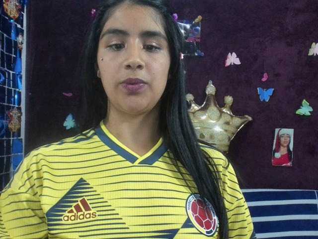 Snímky obrazovky vysielania Madalinekroft