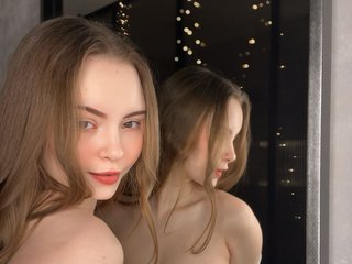 Erotický videohovor Fl0wersLover