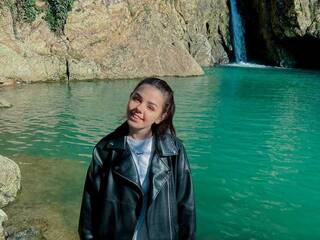 Erotický videohovor Flora-69