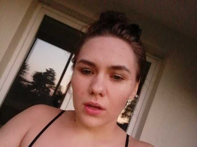 Snímky obrazovky vysielania FluffYd