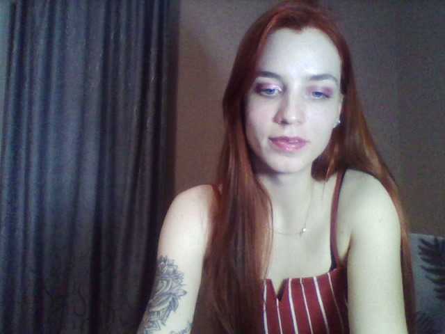 Snímky obrazovky vysielania Foxy106