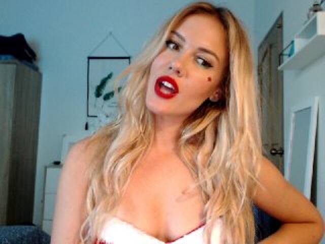 Snímky obrazovky vysielania FromHeavenn