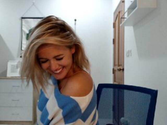 Snímky obrazovky vysielania FromHeavenn