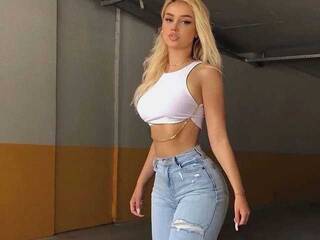 Erotický videohovor Fronezart