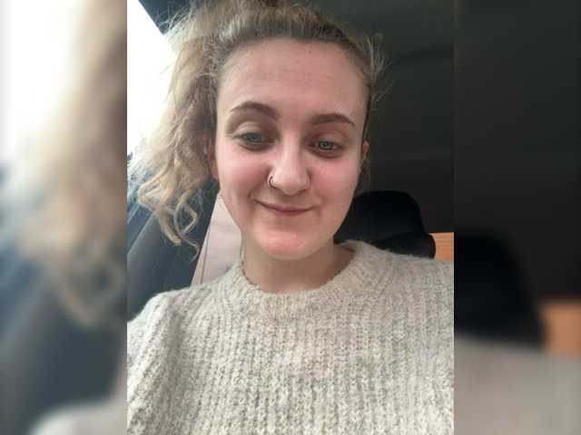 Snímky obrazovky vysielania princess___