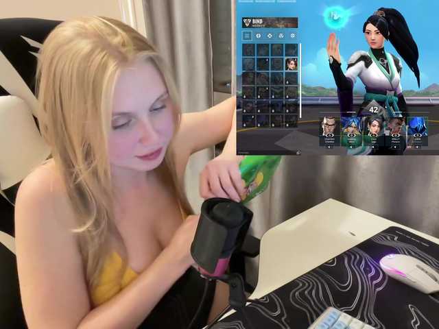 Snímky obrazovky vysielania funnykitty