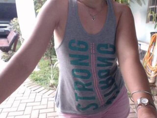 Snímky obrazovky vysielania GabiBrasil