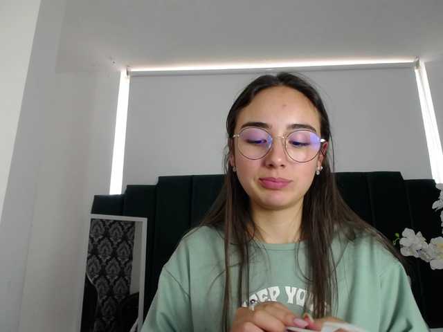 Snímky obrazovky vysielania Gary-moon-