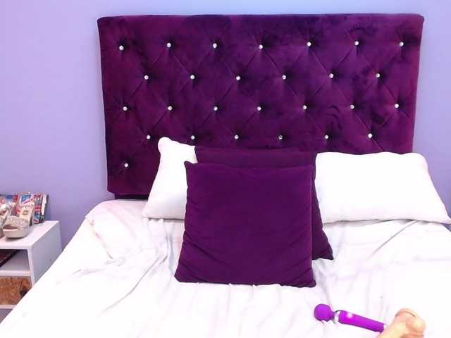 Snímky obrazovky vysielania GigiThunderfo