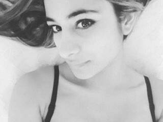 Erotický videohovor Gilda-ishere