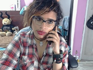 Fotografie ginger-s "Ride and Squirt !! Roll the dice by tipping 20 tokens to have a chance for my Nude Snapchat for 1 month #new #arab #ebony #milk #bigtits #bigass #footjob #mistress #bdsm #smoke #pregnant