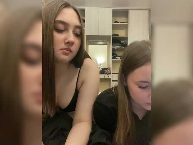 Snímky obrazovky vysielania Go-go-girls