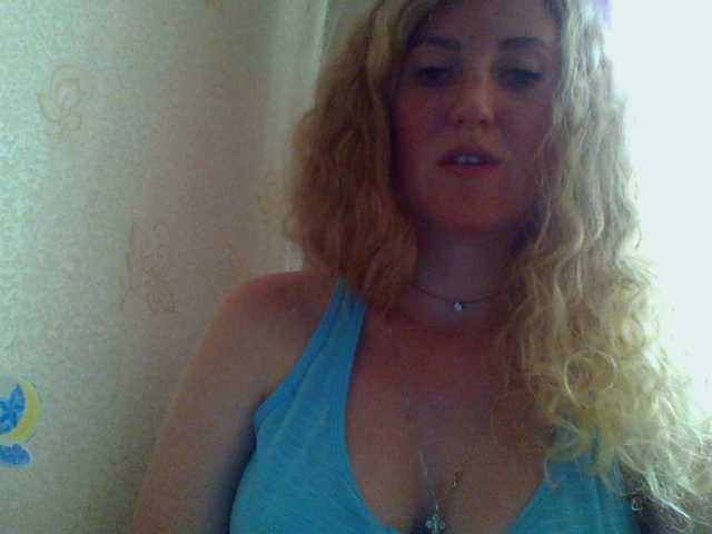 Snímky obrazovky vysielania GoldenFish123