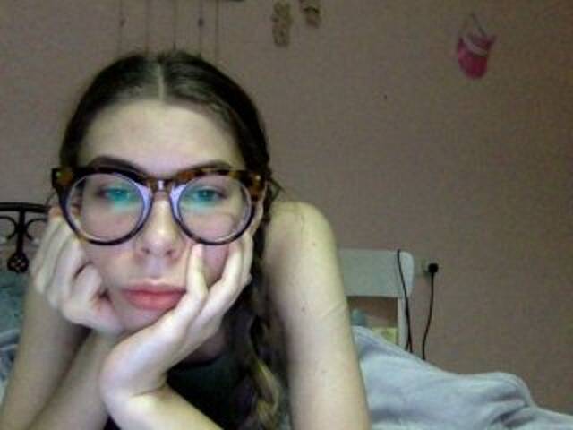 Snímky obrazovky vysielania LiLuGrey