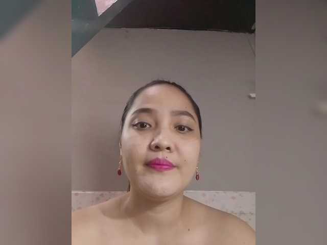 Snímky obrazovky vysielania hairyquinn28