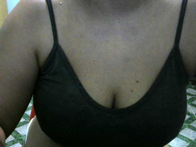 Snímky obrazovky vysielania DynePink