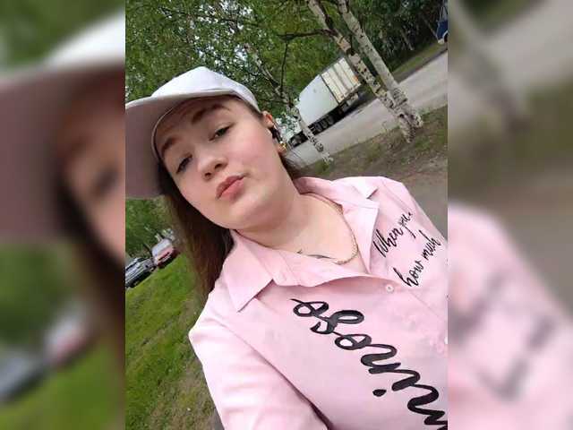 Snímky obrazovky vysielania Hanismi-1