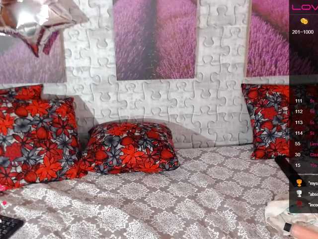 Snímky obrazovky vysielania HannyRouse