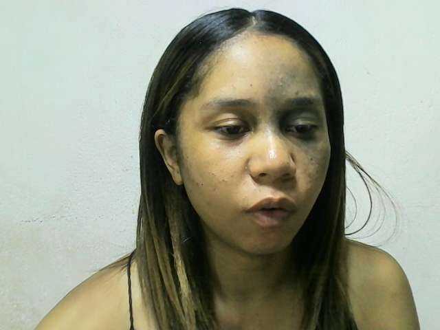 Snímky obrazovky vysielania Harivelo22