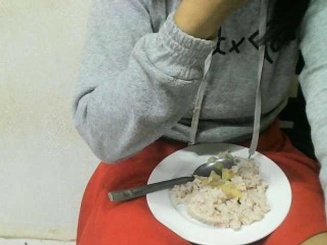 Snímky obrazovky vysielania Harivelo22