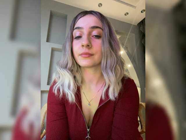 Snímky obrazovky vysielania Harmful-angel