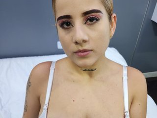 Erotický videorozhovor HazelEllis