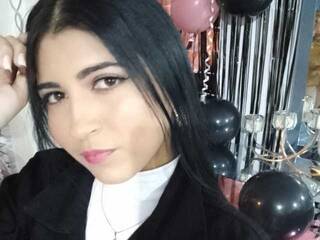 Erotický videohovor hellenmoon